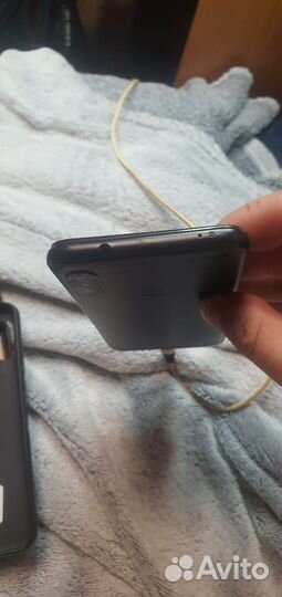 Xiaomi Mi A2 Lite Android One, 4/64 ГБ