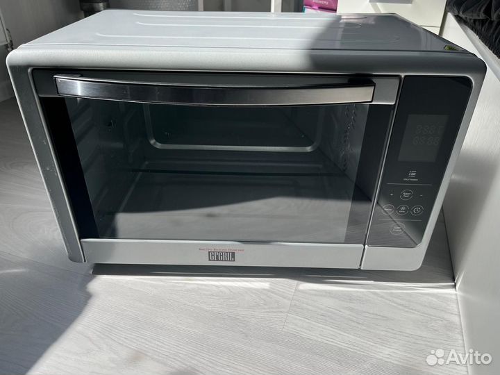 Электрическая мини печь духовка с конвекцией б/у