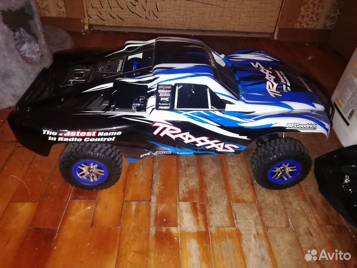 Радиоуправляемый шорт-корс трак traxxas двс 1:10