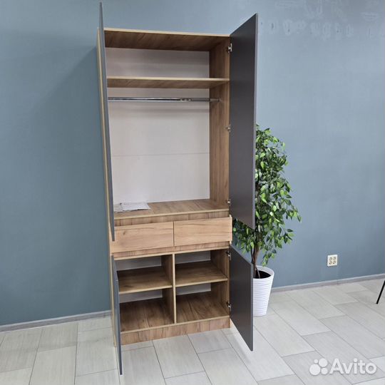 Шкаф двухстворчатый