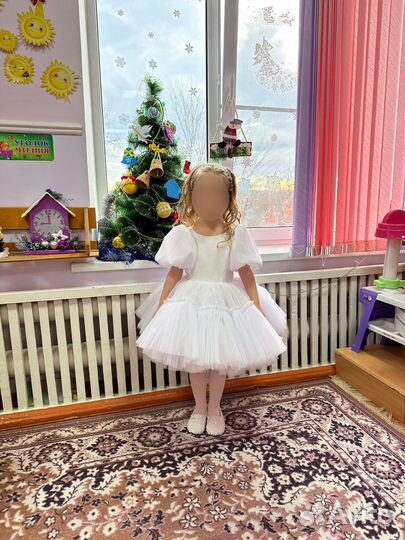 Нарядное Платье для девочки 104 110