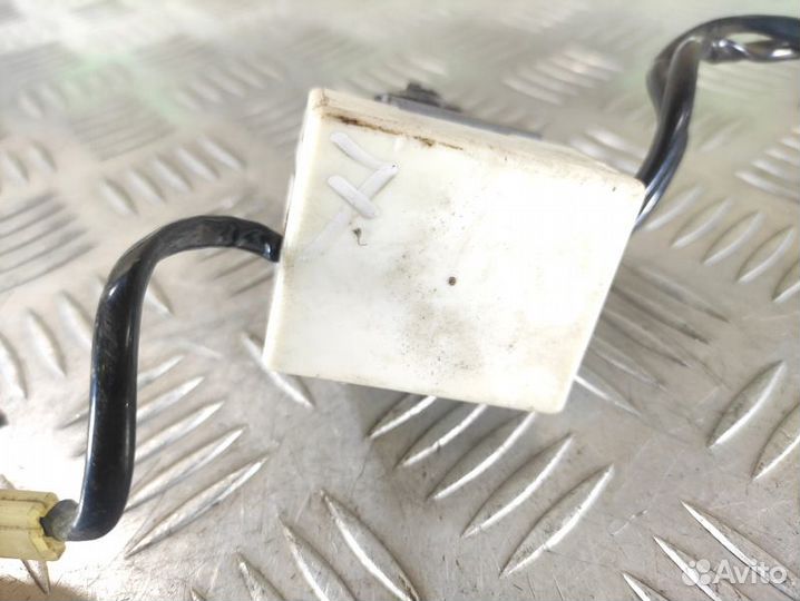 Реле Toyota Camry v10