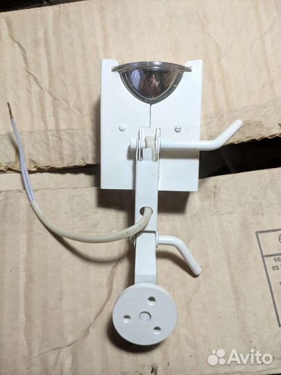 Светильник поворотный для витрин и интерьера