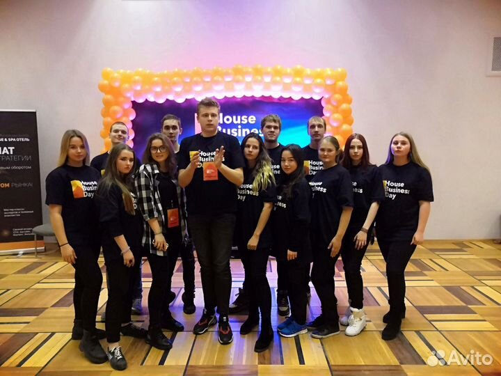 Дегустация промоутер хостес раздача листовок кукла