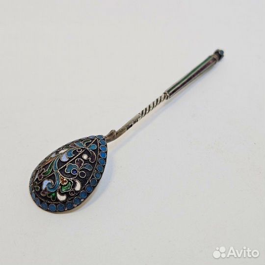 Старинная ложка для чая серебро 84 пр декорирована