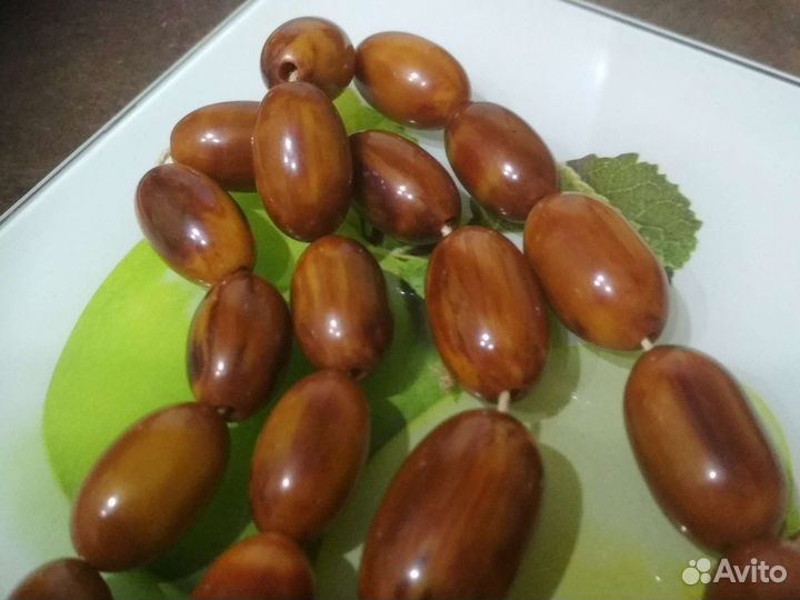 Бусы бакелитовые