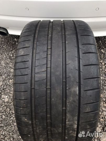 Michelin Pilot Super Sport 295/35 R20