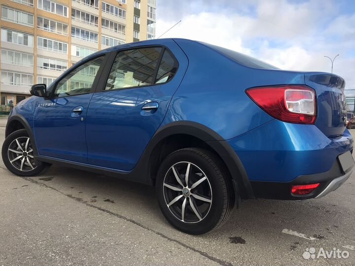 Renault Logan Stepway 1.6 МТ, 2021, 110 000 км