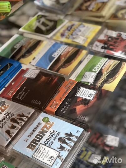 Струны для гитары новые