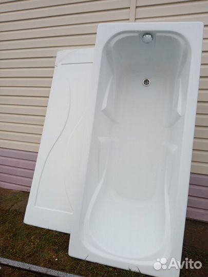 Ванна акриловая