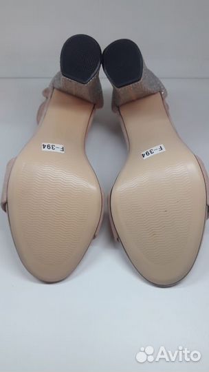 Босоножки женские