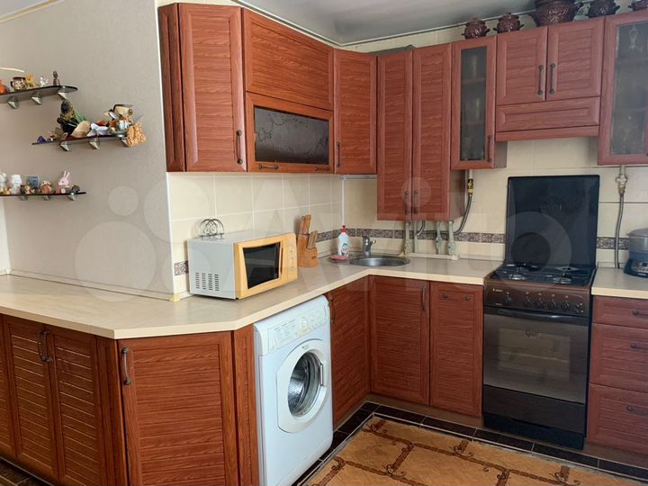 2-к. квартира, 60 м², 4/4 эт.