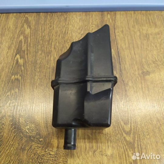 Корпус воздушного фильтра Nissan Teana J32 седан