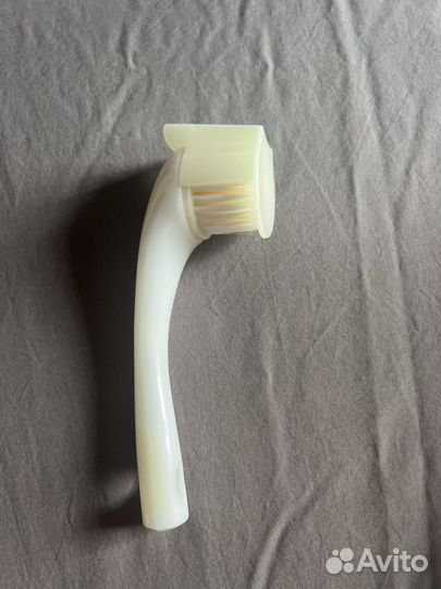 Щеточка для умывания shiseido clеaning brush