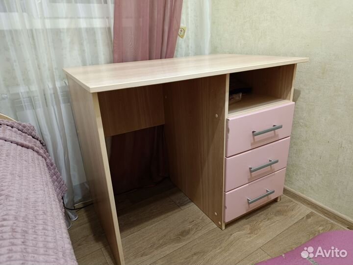 Спальный гарнитур для девочки