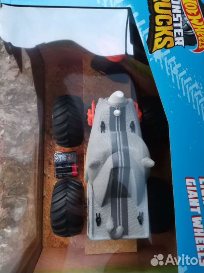 Машина Hot Wheels PY Monst Trucks Rhinomite 63684
