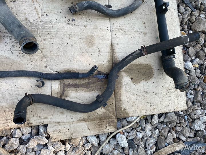 Патрубок охлаждения Chevrolet Cruze 1.6 AT