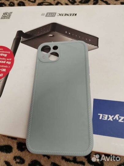 Чехол на iPhone 13