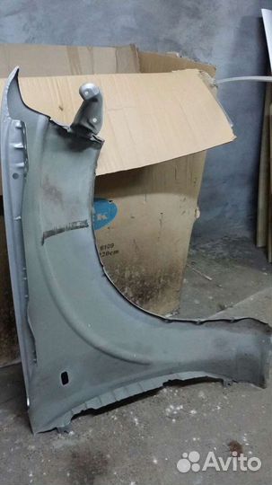 Переднее левое крыло Nissan Pathfinder R51