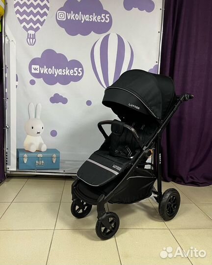 Коляска с надувными колесами