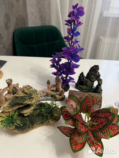 Продам декорации для аквариума