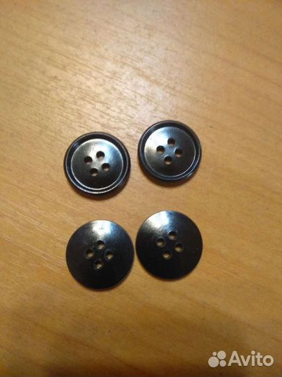 Пуговицы новые