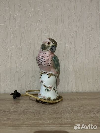 Фарфоровая статуэтка-светильник попугай ГДР