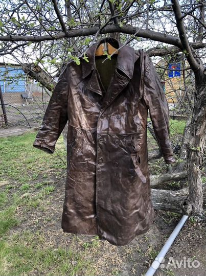 Кожаный плащ нквд