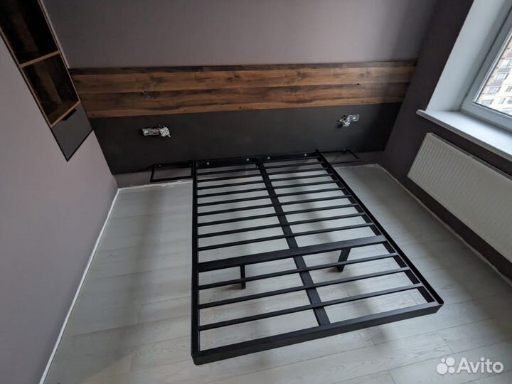 Парящая кровать двухспальная.Углы закруглённые