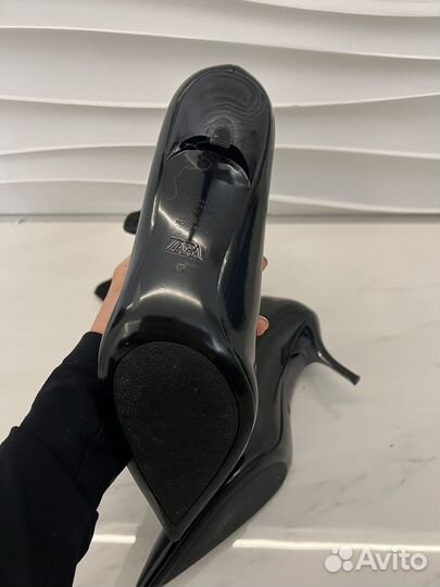 Zara ботинки новые 39