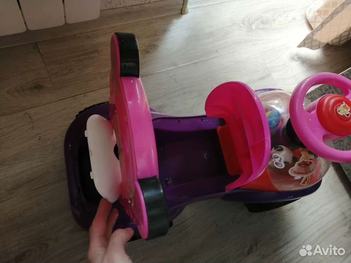Машинка каталка толокар