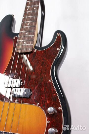 Mavis Precision Bass Бас-гитара