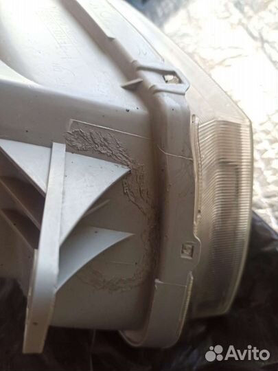 Фара левая на hyundai accent (под восстановление)