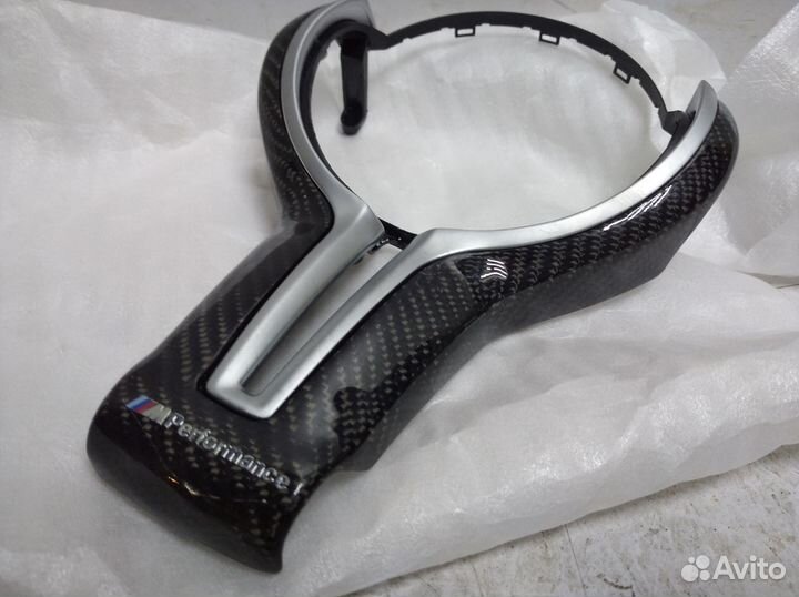 Карбоновая вставка M-Performance в руль BMW