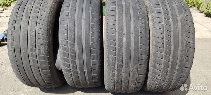 Kormoran Road Performance 215/55 R16