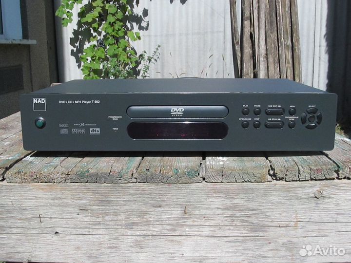 Dvd плеер NAD T562