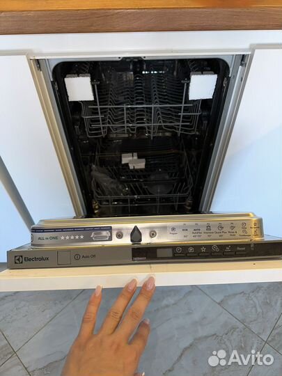 Посудомоечная машина electrolux ESL 94510 LO