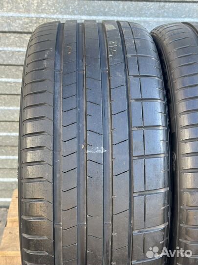 Pirelli P Zero PZ4 245/35 R20 95Y