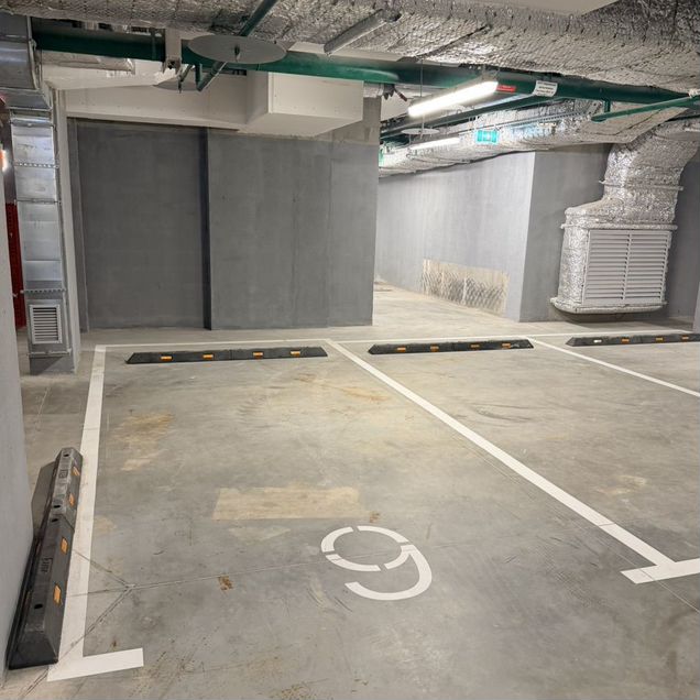 Машиноместо, 15 м²