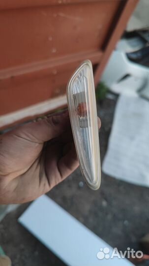 Правый повторитель поворота в крыло bmw e46