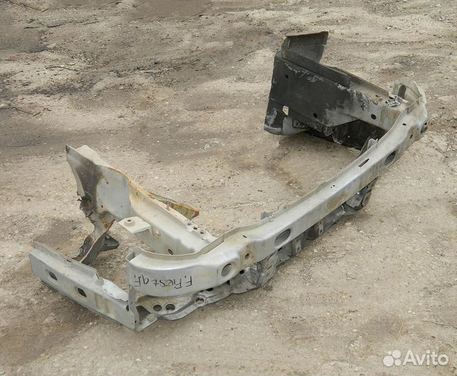 Панель передняя (морда) Ford Fiesta 4