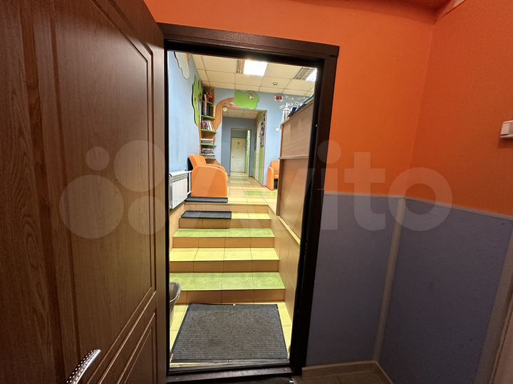 Свободного назначения, 290 м²