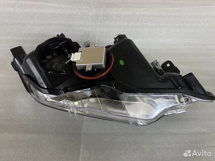 Фара 8118533G40