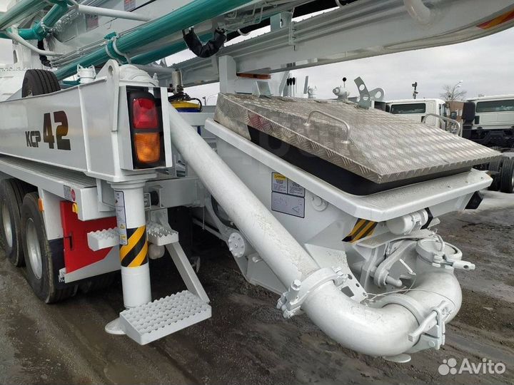 Автобетононасос Daewoo Novus, 2023