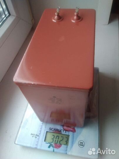 Конденсатор пусковой 100мкФ, 1000В