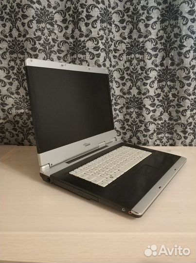 Ноутбук Core 2 Duo 2 Ghz Fujitsu-Siemens озу 2Gb