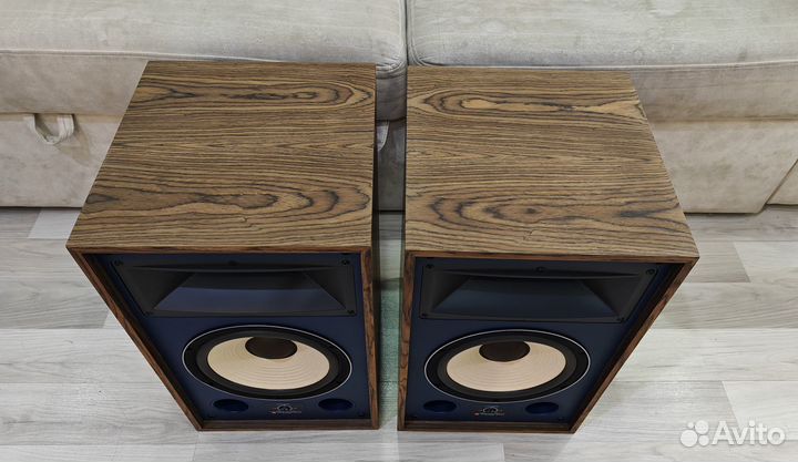 Акустика JBL 4305H WX (состояние новых)