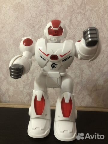 Игрушка робот
