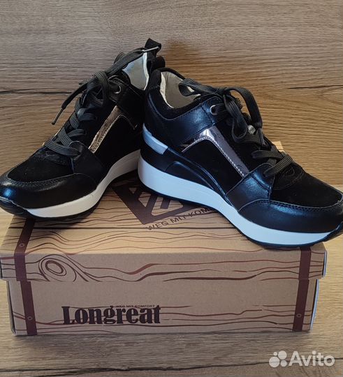 Кроссовки 36 размер (новые)