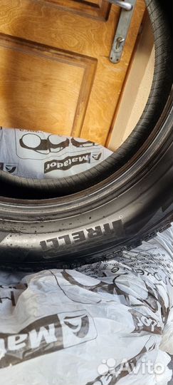 Pirelli Ice Zero FR SUV 215/65 R17